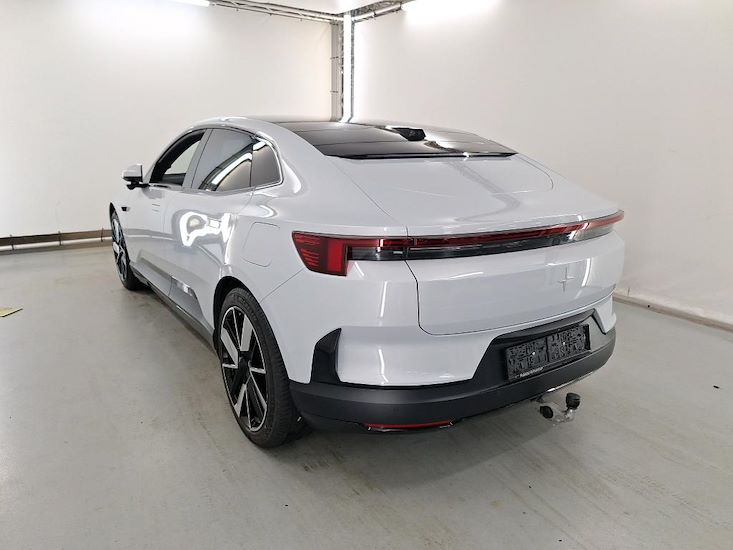 Polestar 4 — photo 3