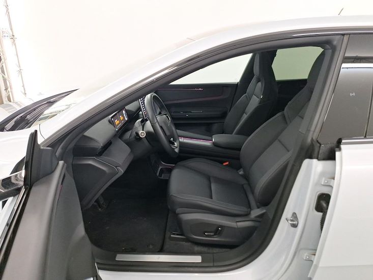 Polestar 4 — photo 5