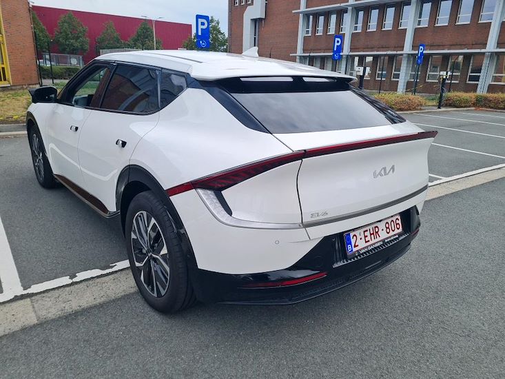 Kia Ev6 — photo 3