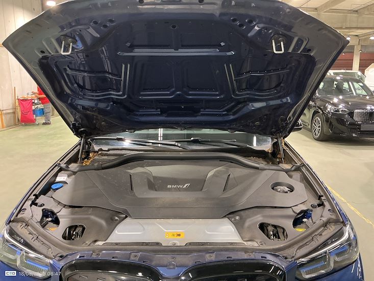 Bmw Ix3 — photo 6