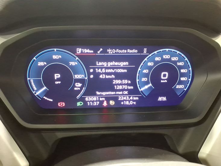 Audi Q4 — photo 9