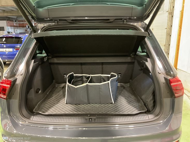 Volkswagen Tiguan — photo 12