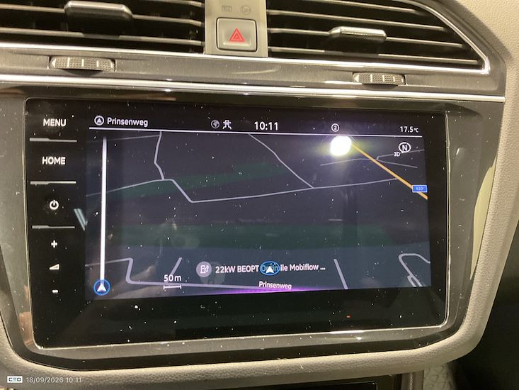 Volkswagen Tiguan — photo 9