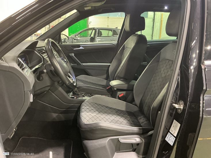 Volkswagen Tiguan — photo 10
