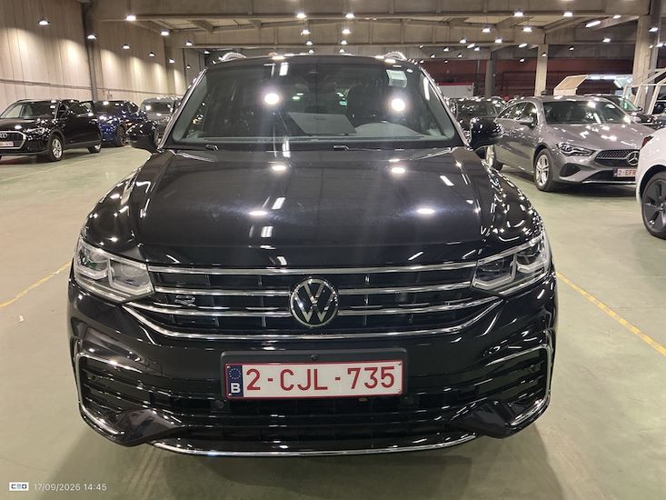 Volkswagen Tiguan — photo 2