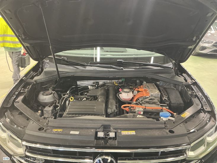 Volkswagen Tiguan — photo 6