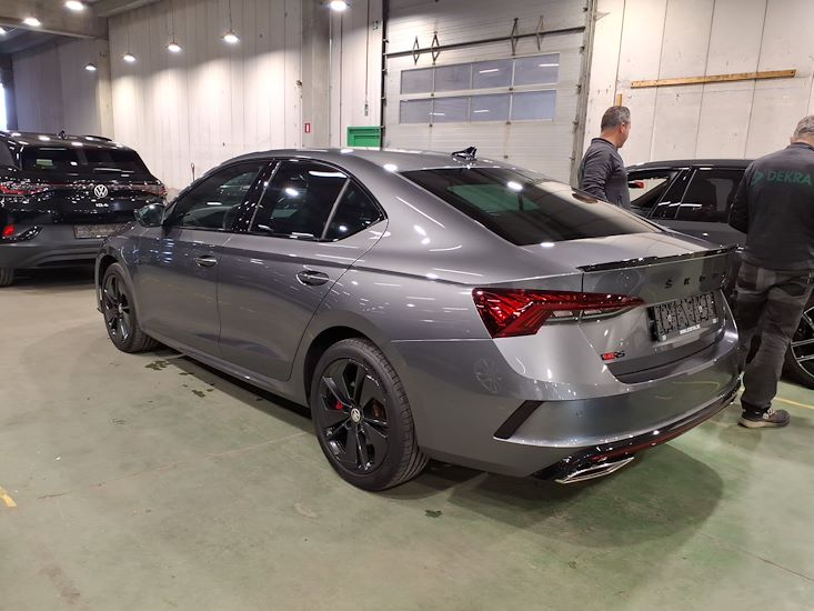 Skoda Octavia — photo 2