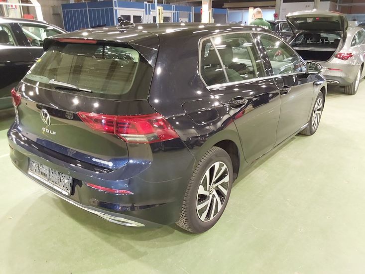 Volkswagen Golf — photo 4