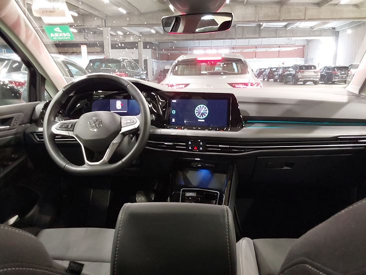 Volkswagen Golf — photo 6