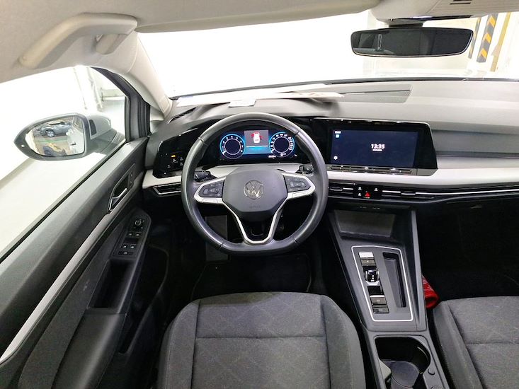Volkswagen Golf — photo 8