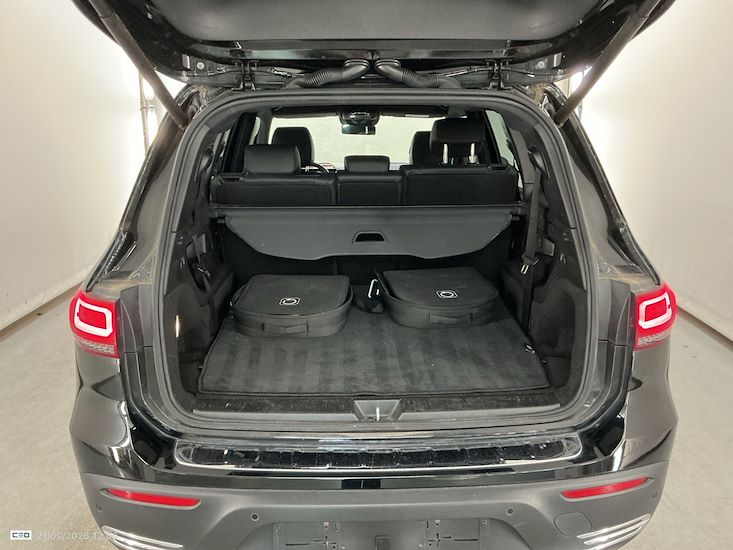 Mercedes-Benz Eqb — photo 11