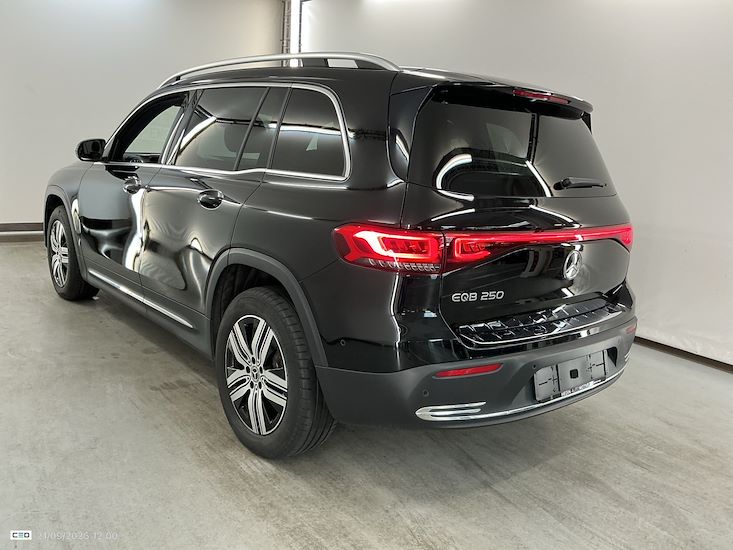 Mercedes-Benz Eqb — photo 3