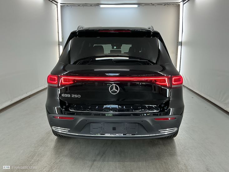 Mercedes-Benz Eqb — photo 5