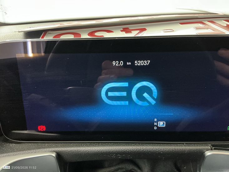 Mercedes-Benz Eqb — photo 7