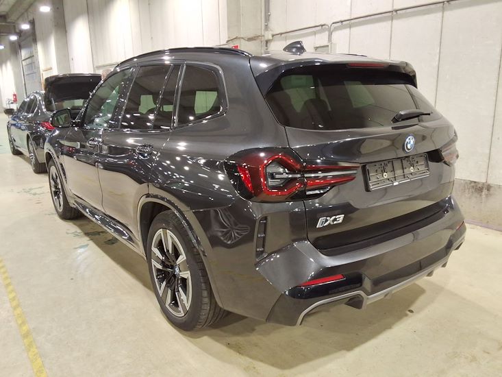 Bmw Ix3 — photo 2