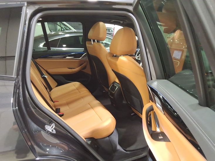 Bmw Ix3 — photo 5