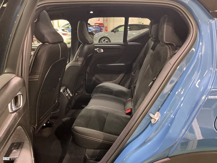 Volvo Xc40 — photo 10