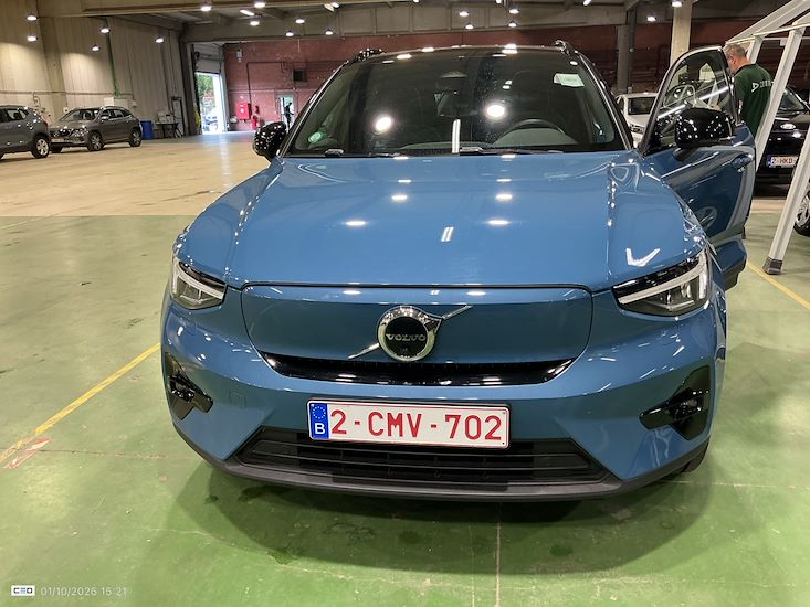 Volvo Xc40 — photo 2