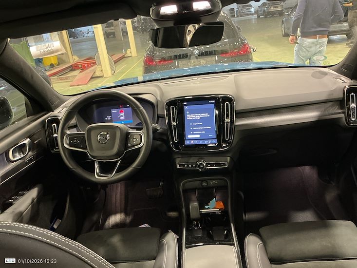Volvo Xc40 — photo 6