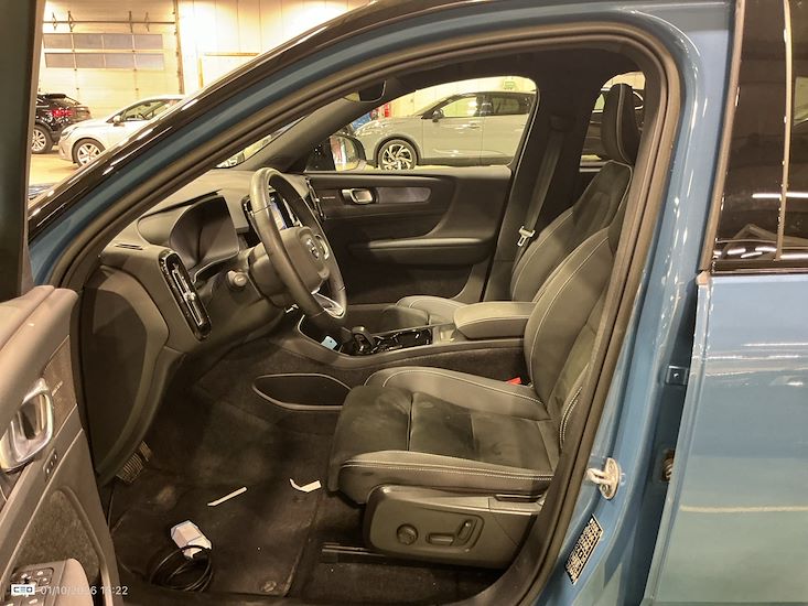 Volvo Xc40 — photo 9