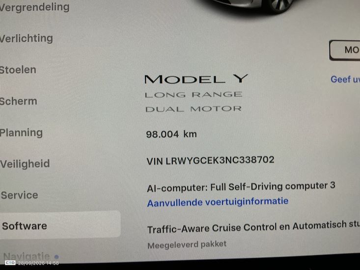 Tesla Model Y — photo 8