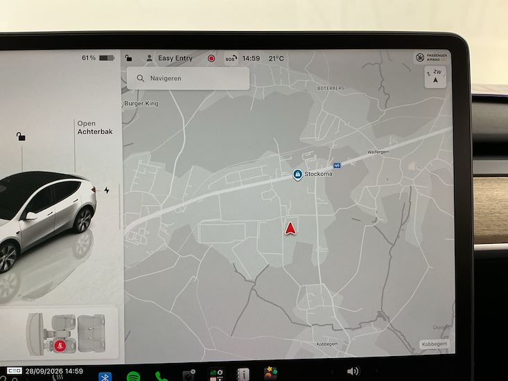 Tesla Model Y — photo 9