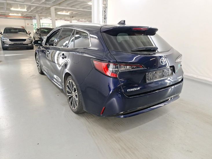 Toyota Corolla — photo 3