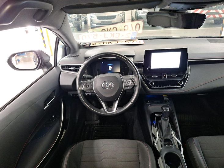 Toyota Corolla — photo 8