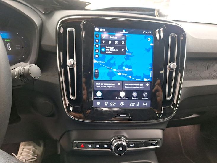Volvo C40 — photo 9