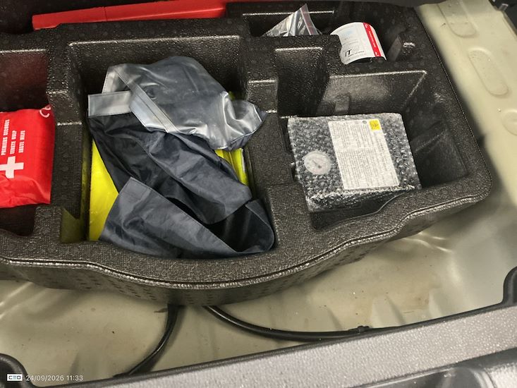Toyota Yaris — photo 12