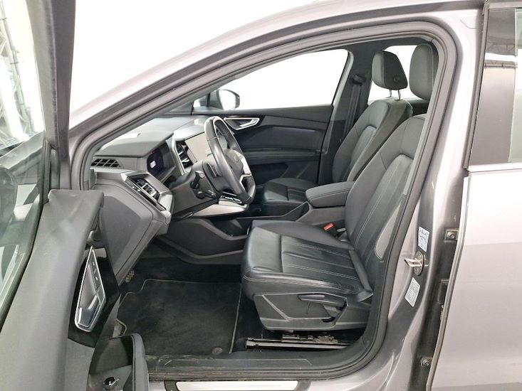Audi Q4 — photo 5