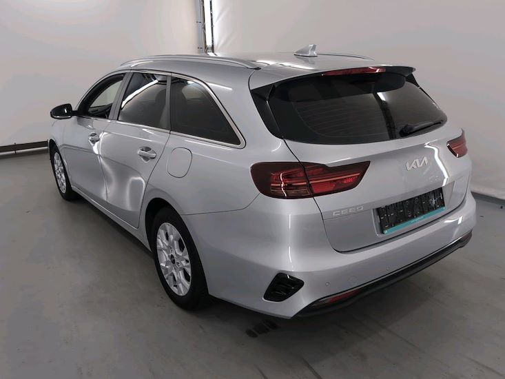 Kia Ceed Sportswagon — photo 3