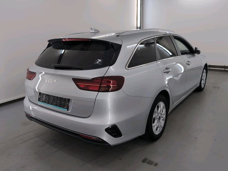 Kia Ceed Sportswagon — photo 4