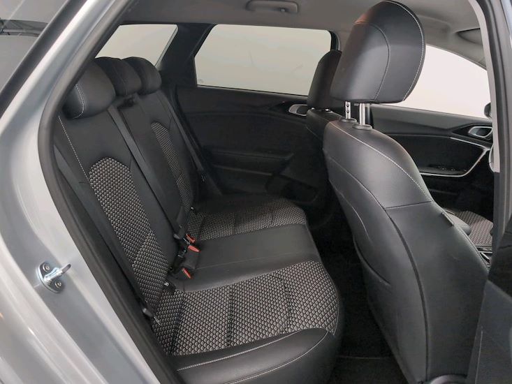 Kia Ceed Sportswagon — photo 6
