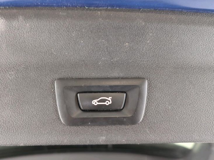 Bmw Ix3 — photo 14
