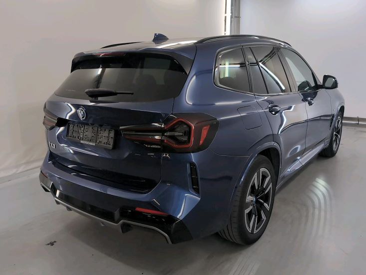 Bmw Ix3 — photo 4