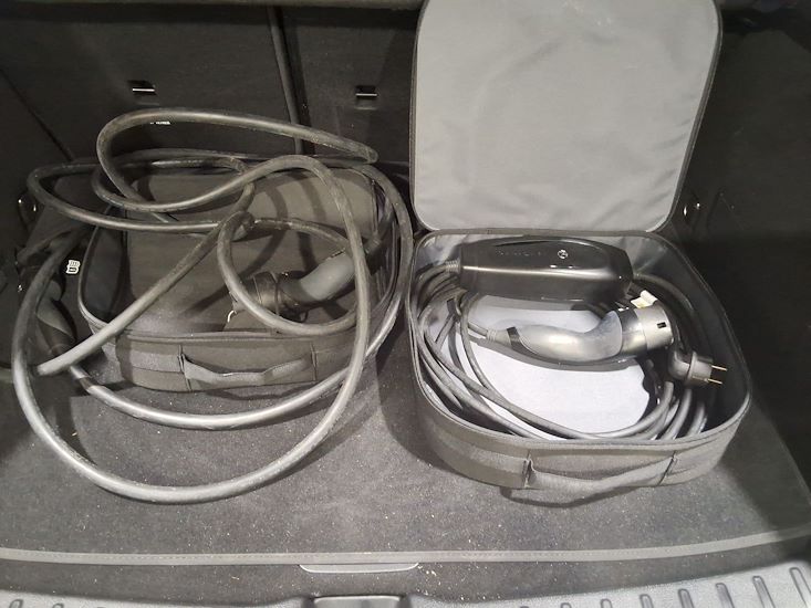 Mercedes-Benz Eqa — photo 12