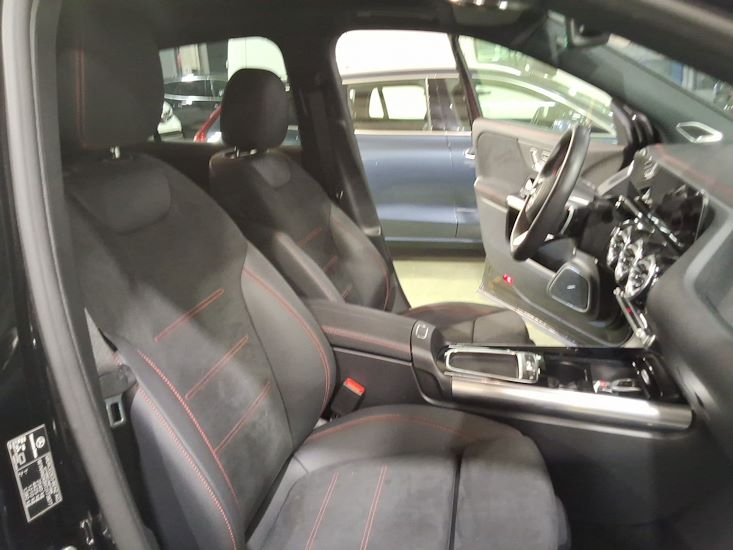 Mercedes-Benz Eqa — photo 7