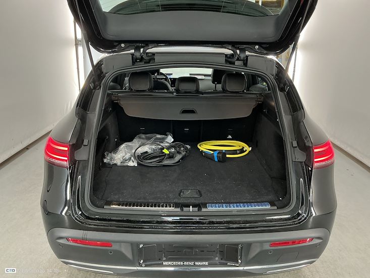Mercedes-Benz Eqc — photo 13