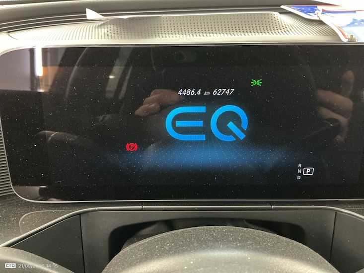 Mercedes-Benz Eqc — photo 8