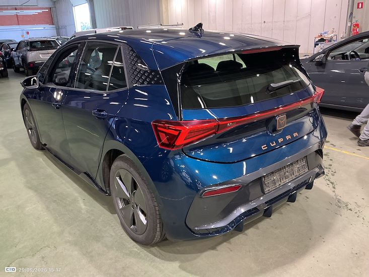Cupra Born — photo 3