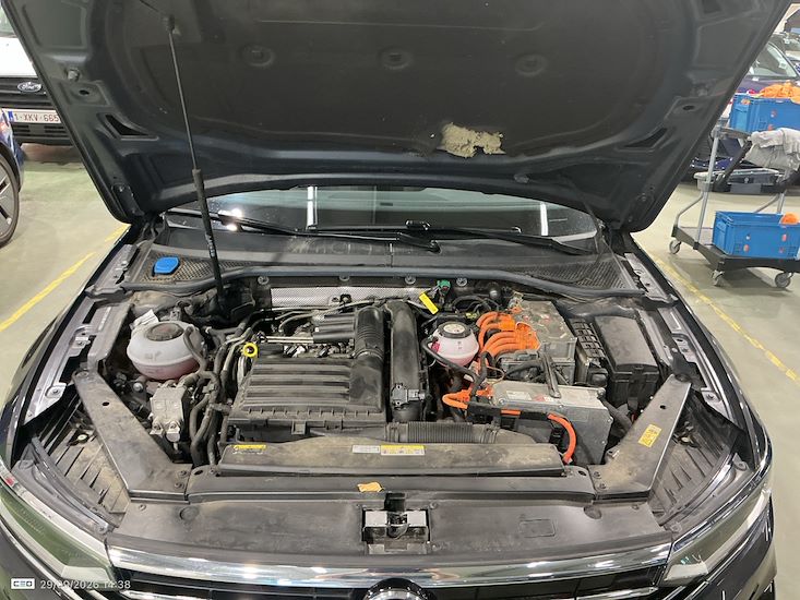 Volkswagen Passat — photo 6