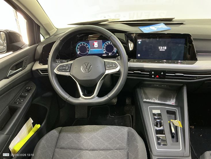 Volkswagen Golf — photo 7