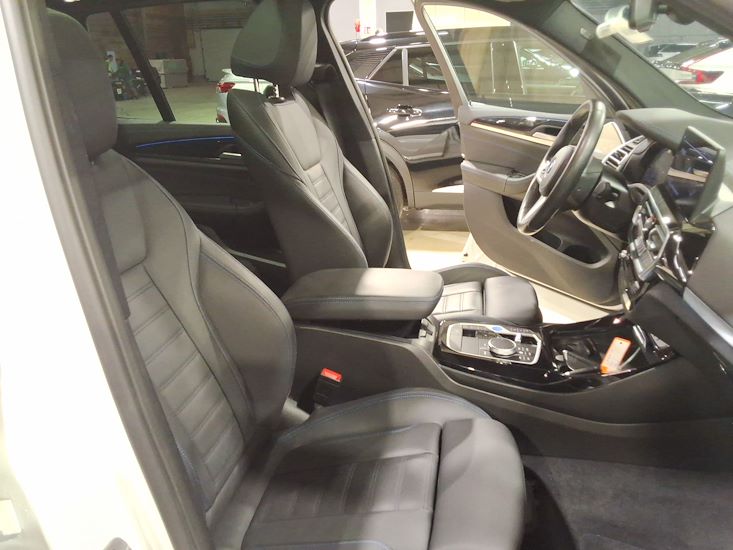Bmw Ix3 — photo 7