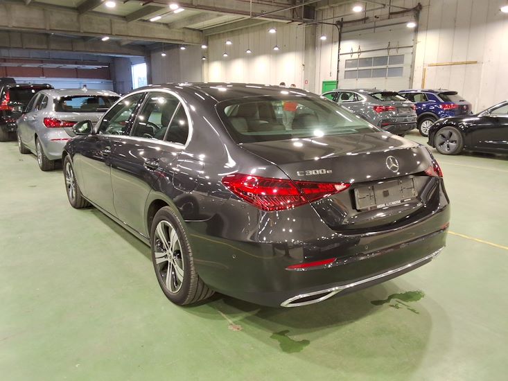 Mercedes-Benz C-Class — photo 2