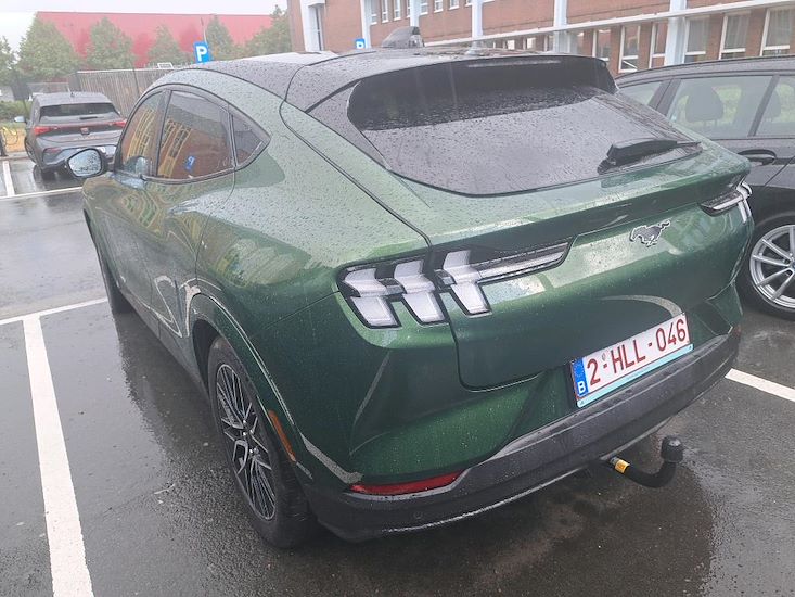 Ford Mustang — photo 3