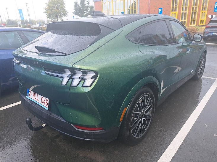 Ford Mustang — photo 4