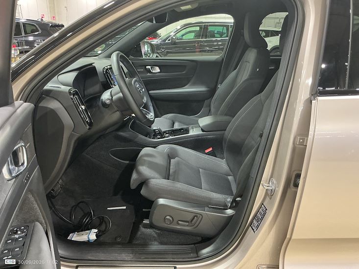Volvo Xc40 — photo 11