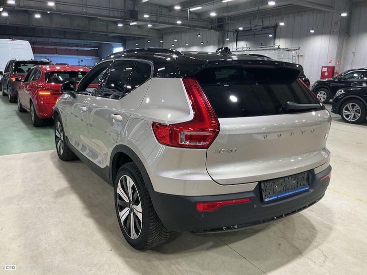 Volvo Xc40 — photo 3