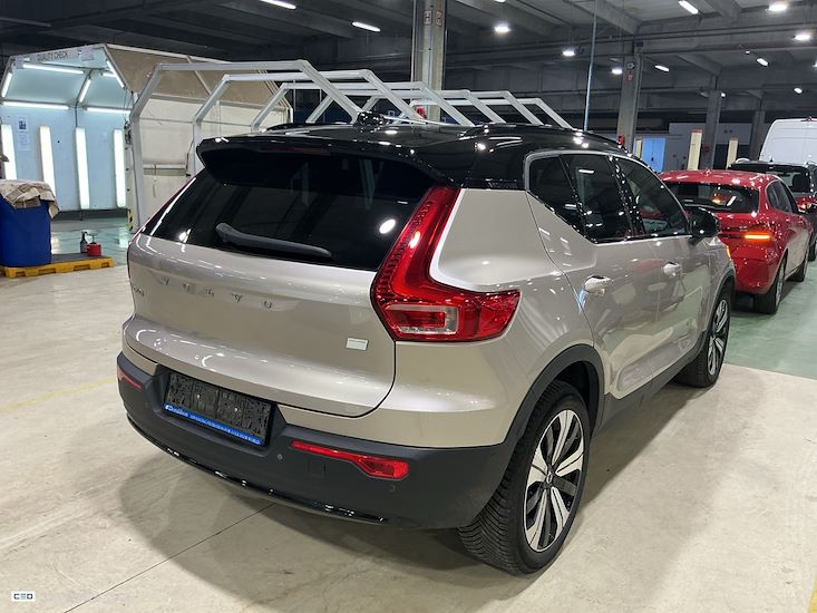 Volvo Xc40 — photo 4